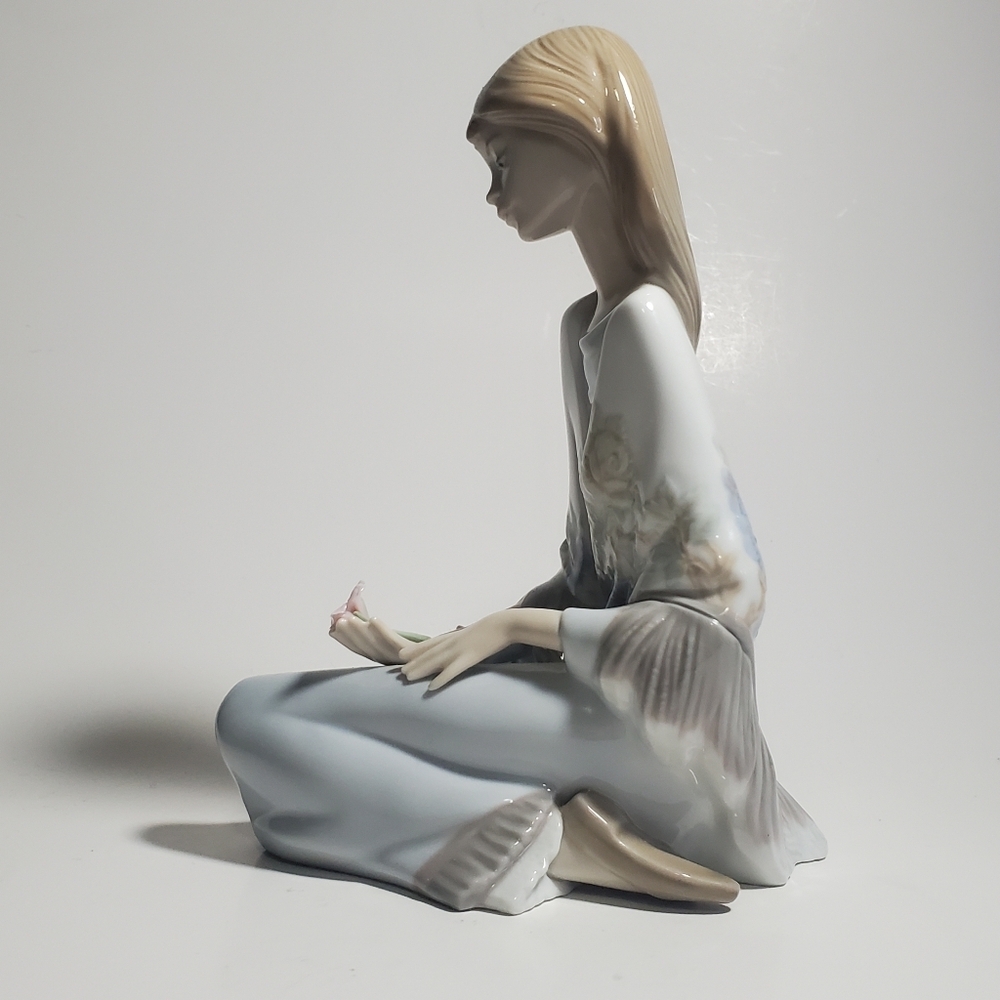 LLADRO Flower Song - 1988 Lladro Collector Society Figurine by LLADRO Vintage - Picture 8 of 10